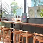 Vania House Comfortable Studio Near The Airport