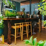 Vania House Comfortable Studio Near The Airport