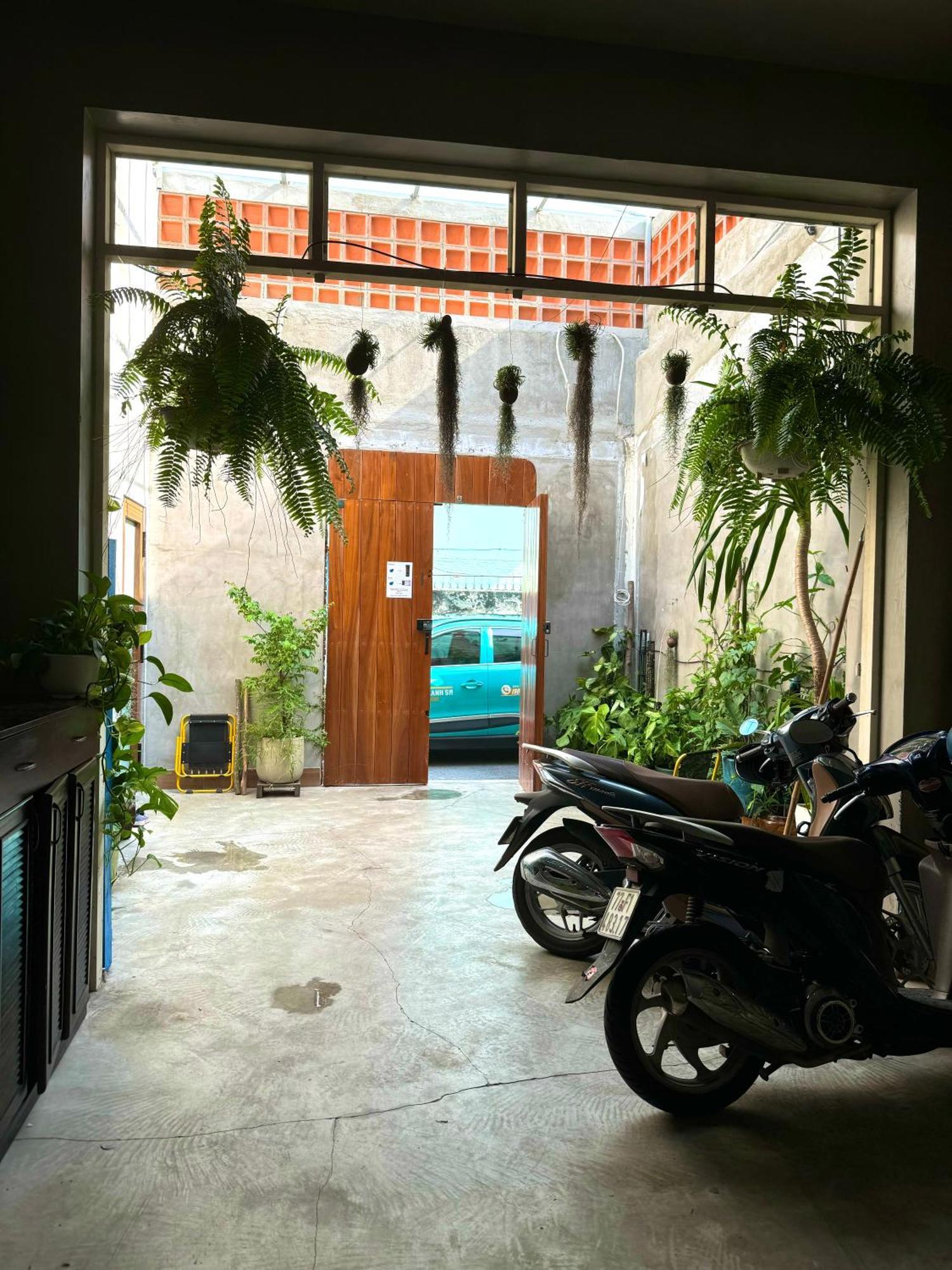Vania House Comfortable Near The Airport Ở trọ *